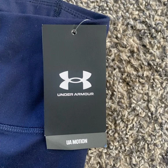 🌸Under Armour Navy Leggings - Picture 2 of 6